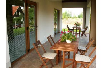 Slovacchia Privát Moča, Esterno